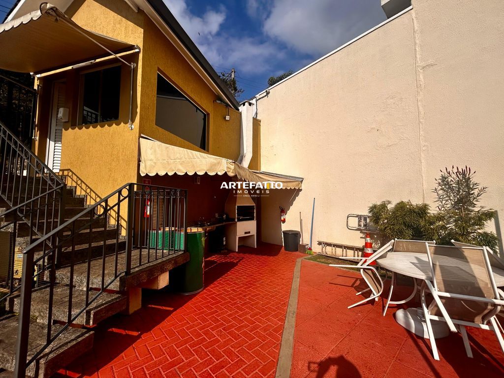  - 
				Casa com 3 dormitórios à venda, - Horto do Ipê
			