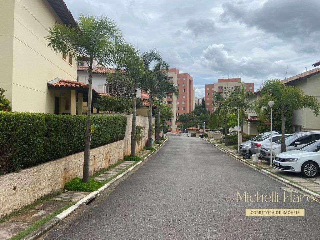 Sobrado à venda com 3 quartos, 180m² - Parque Munhoz,São Paulo 