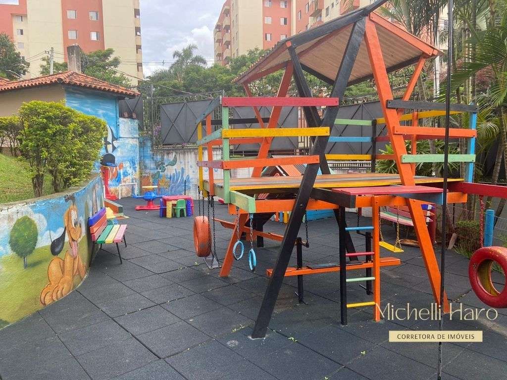  - Sobrado à Venda em Horto do Ipê, São Paulo - SP