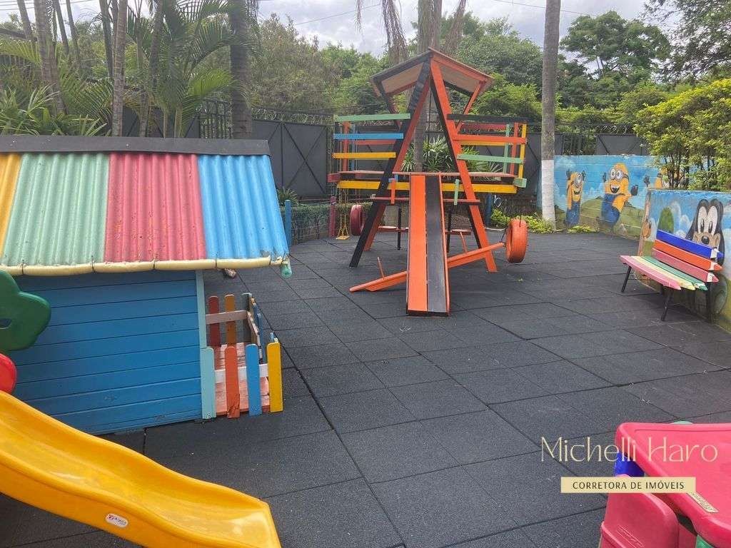  - Sobrado à Venda em Horto do Ipê, São Paulo - SP