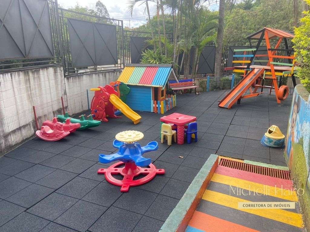 Sobrado à Venda em Horto do Ipê, São Paulo - SP - Zbroker Imóveis