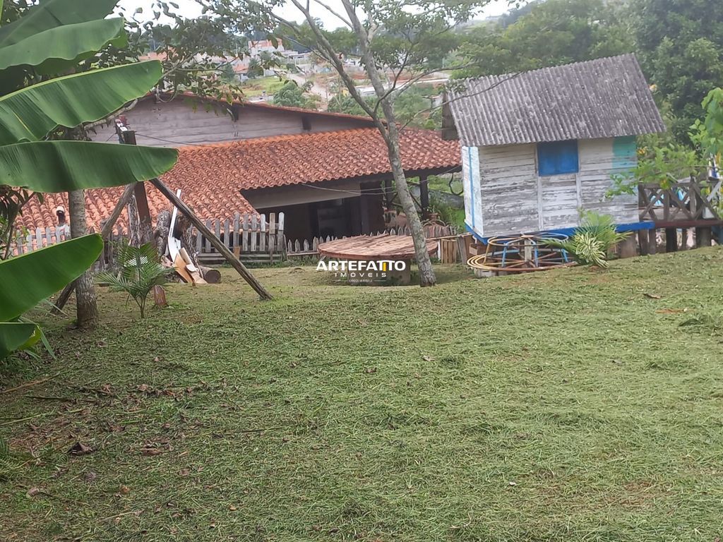  - 
				Sitio & chácara de 2250 m² toda cercada
			