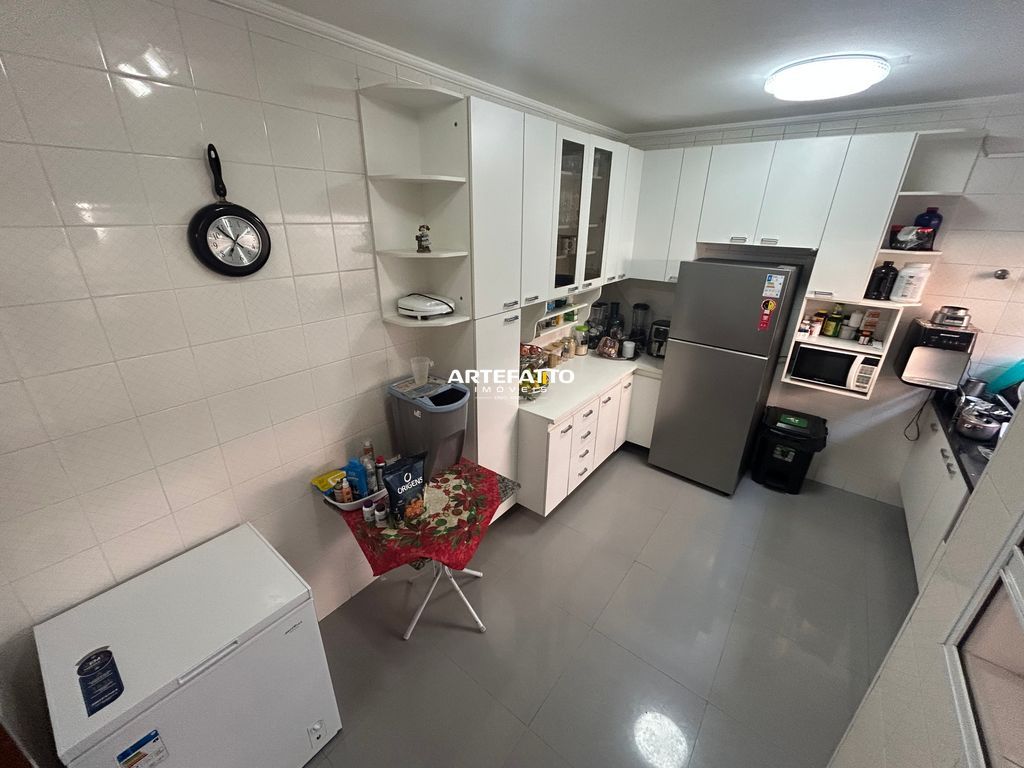 Casa à venda com 4 quartos, 180m² - Chácara Nossa Senhora do Bom Conselho,São Paulo 