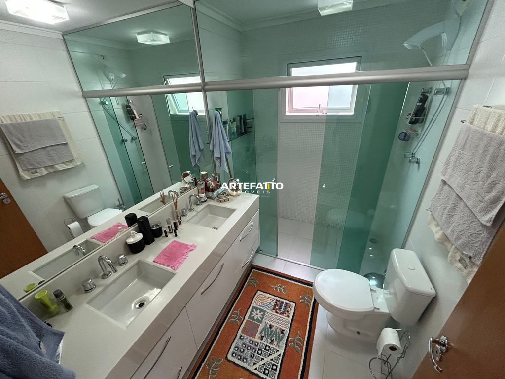  - 
				Casa em Condomínio 4 dormitórios, 4 vagas , linda , nova
			