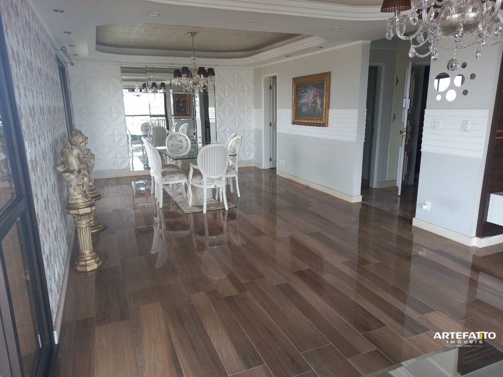  - 
				Casa com 3 dormitórios no bairro Cidade Nova em Franca/SP
			