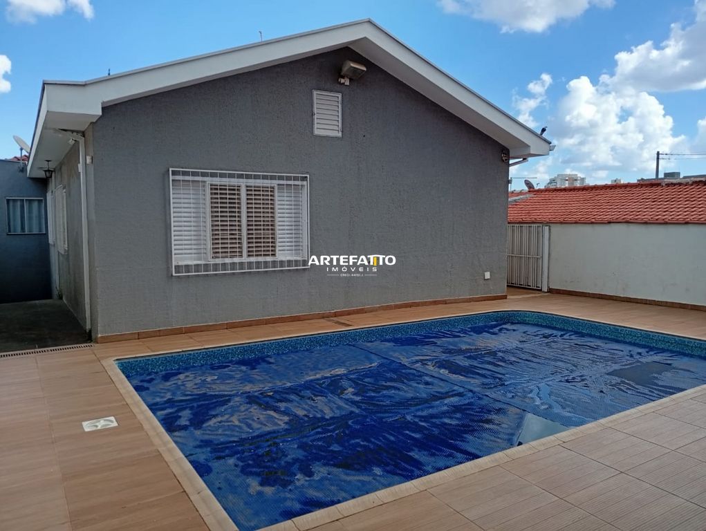 Casa à venda com 3 quartos, 242m² - Jardim Santana,Franca 