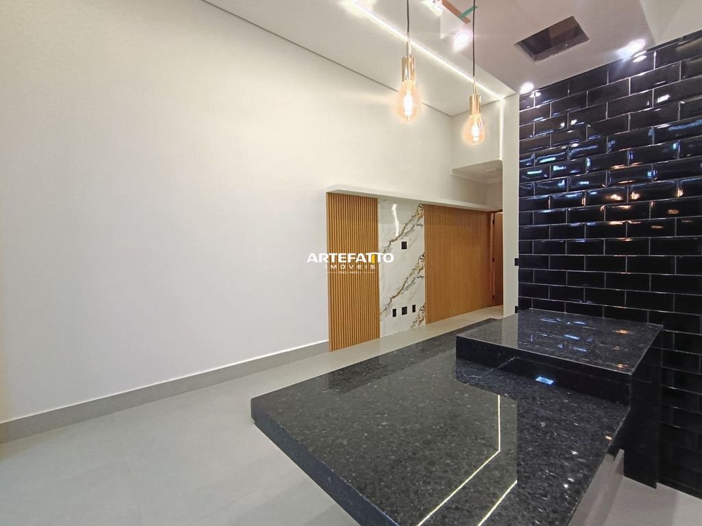 Casa à venda com 3 quartos, 100m² - Jardim Três Colinas,Franca 