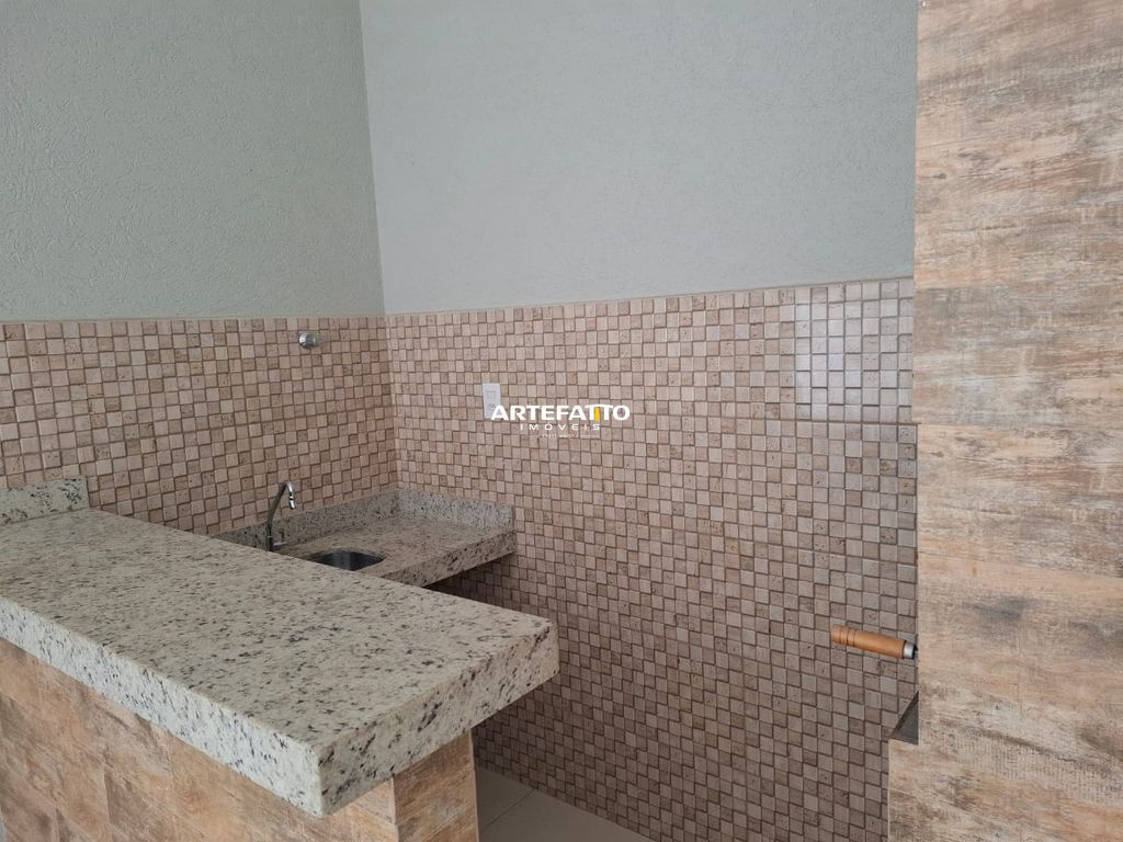  - 
				CASA PRIMO MENEGUETTI 2, 3 DORM. 1 SUÍTE COM CLOSET
			