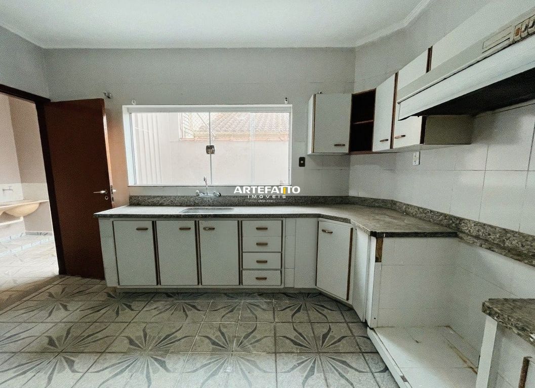 Casa à venda com 3 quartos, 234m² - Residencial Baldassari,Franca 