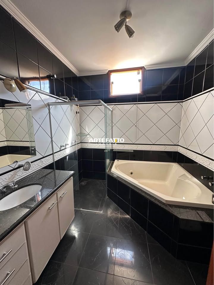 Casa à venda com 3 quartos, 291m² - Santo Agostinho,Franca 