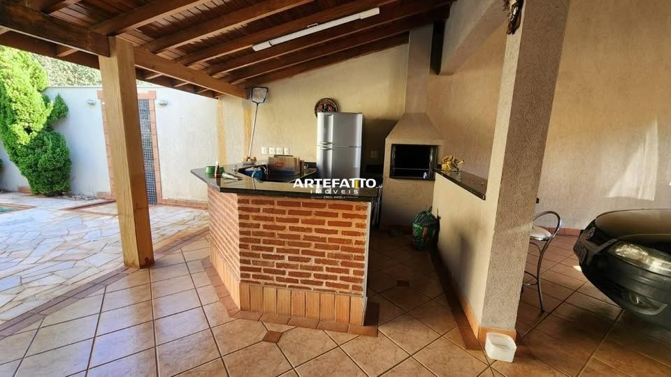 Casa à venda com 4 quartos, 310m² - Vila Totoli,Franca 