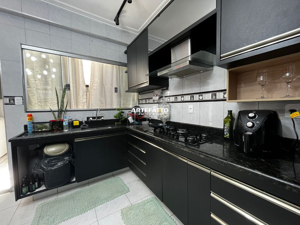  - 
				Casa com 3 dormitórios no bairro Esplanada Primo Meneghetti
			