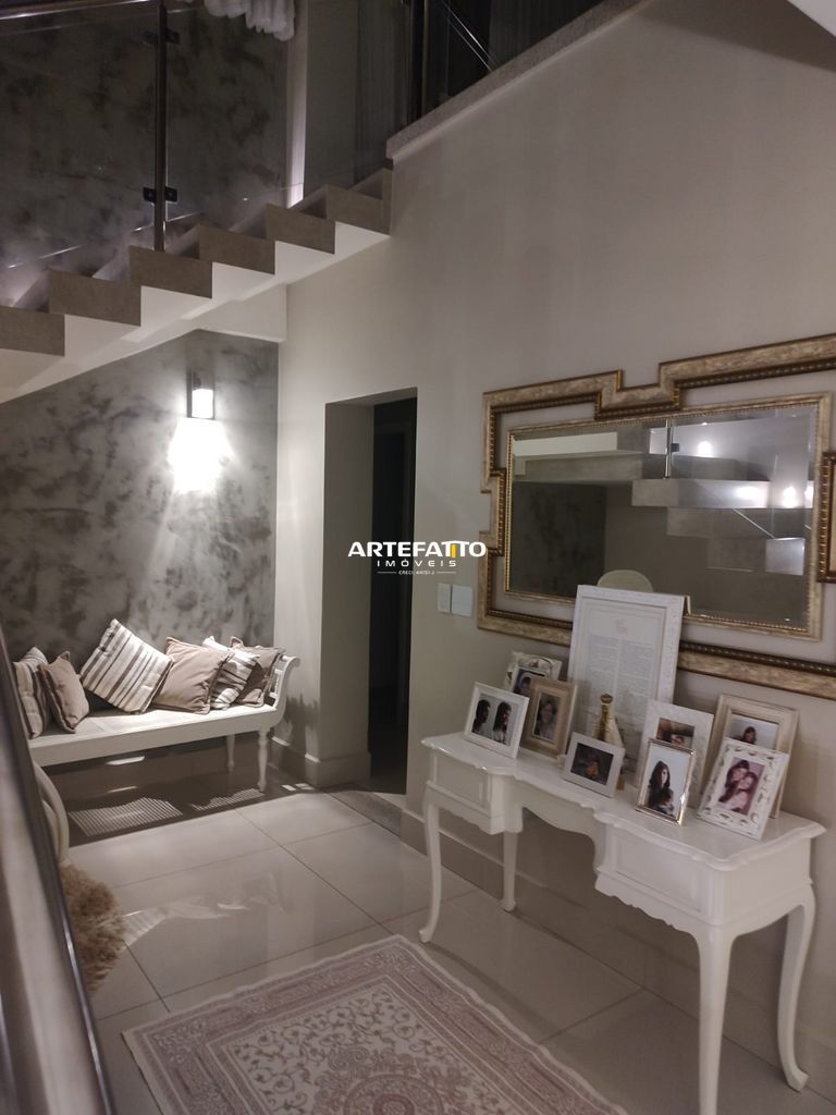  - 
				VENDE-SE COBERTURA DUPLEX NO BAIRRO ESTAÇÃO
			