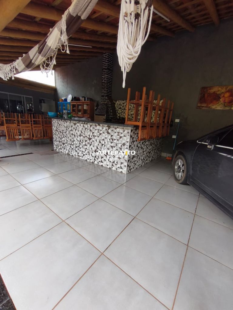  - 
				Casa bairro City Petrópolis, 250m², rico em porcelanato e modulados.
			