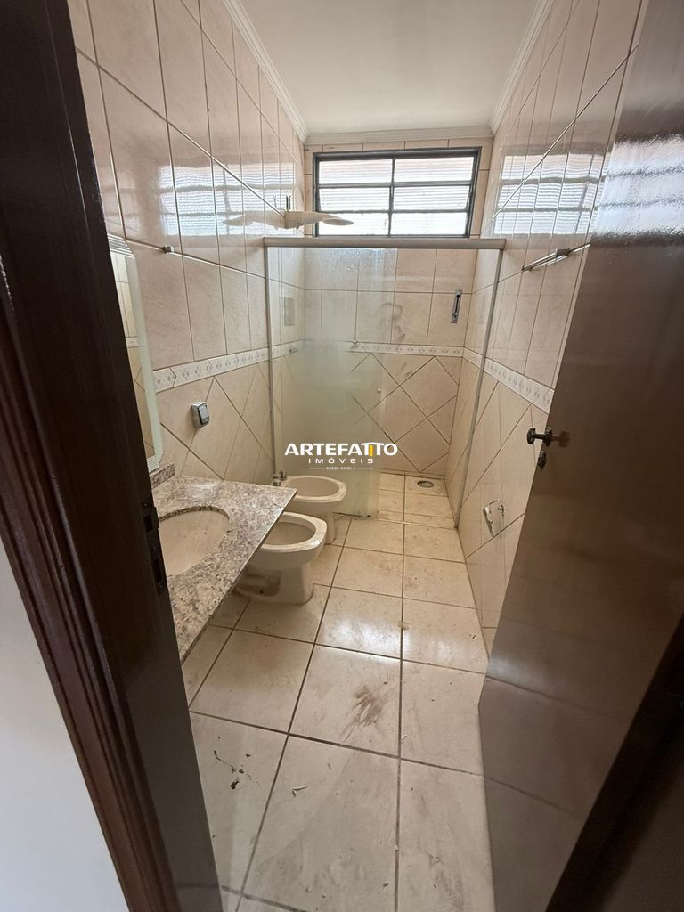  - 
				Casa com 3 dormitórios no bairro Jardim Dermínio
			