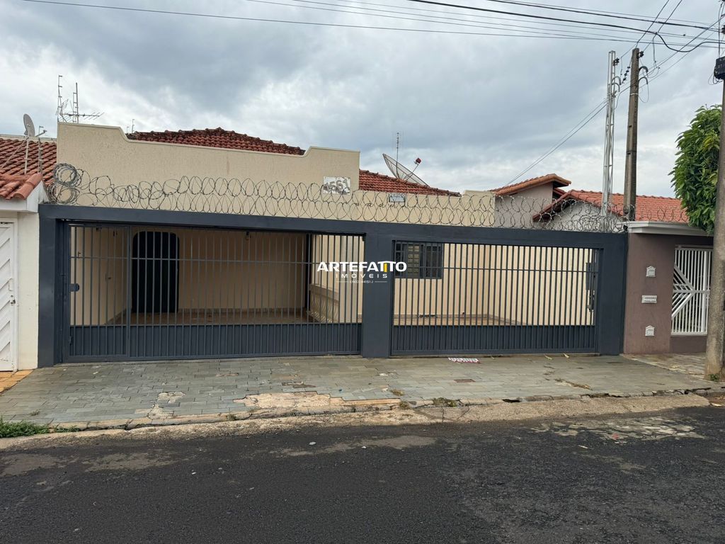 Casa à venda com 3 quartos, 159m² - Jardim Dermínio,Franca 