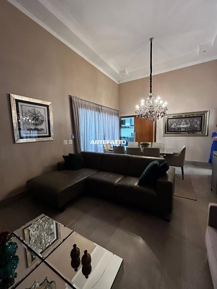 Casa à venda com 3 quartos, 189m² - Jardim Piratininga,Franca 