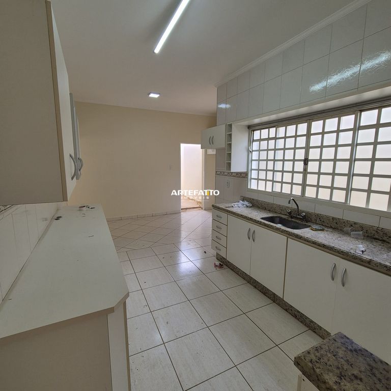 Casa à venda com 3 quartos, 130m² - Residencial José de Carlos,Franca 