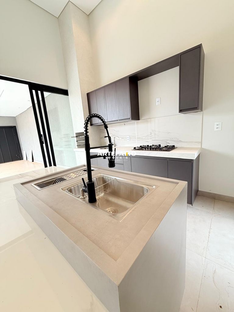 Casa à venda com 3 quartos, 140m² - Residencial Meireles,Franca 
