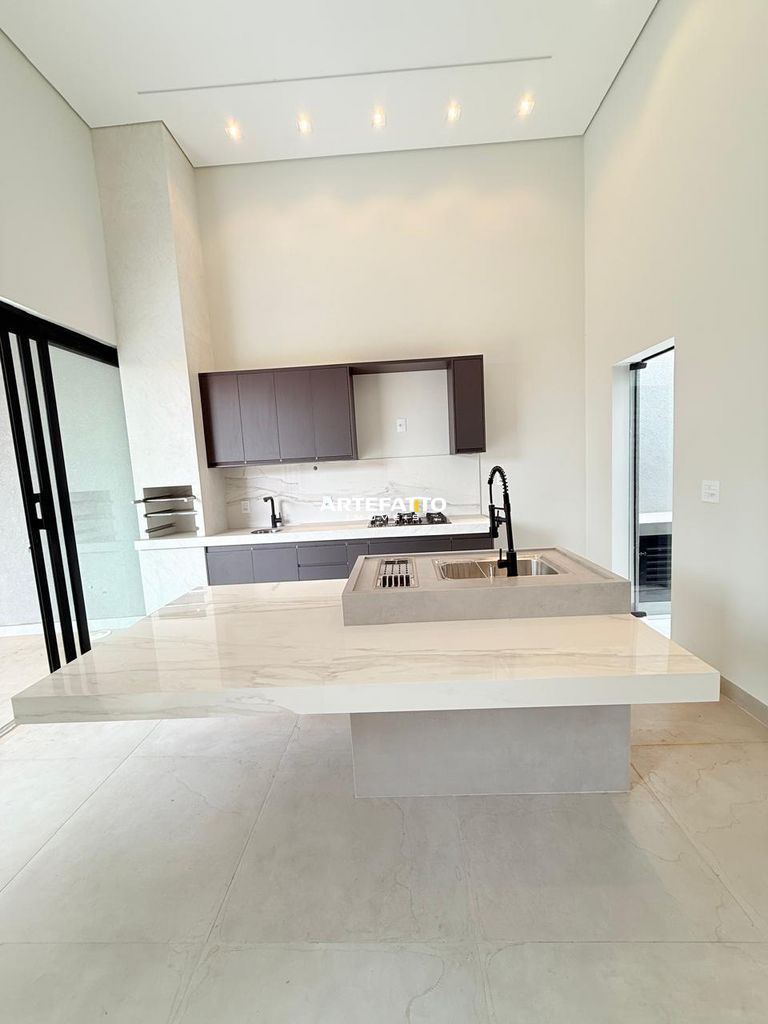 Casa à venda com 3 quartos, 140m² - Residencial Meireles,Franca 