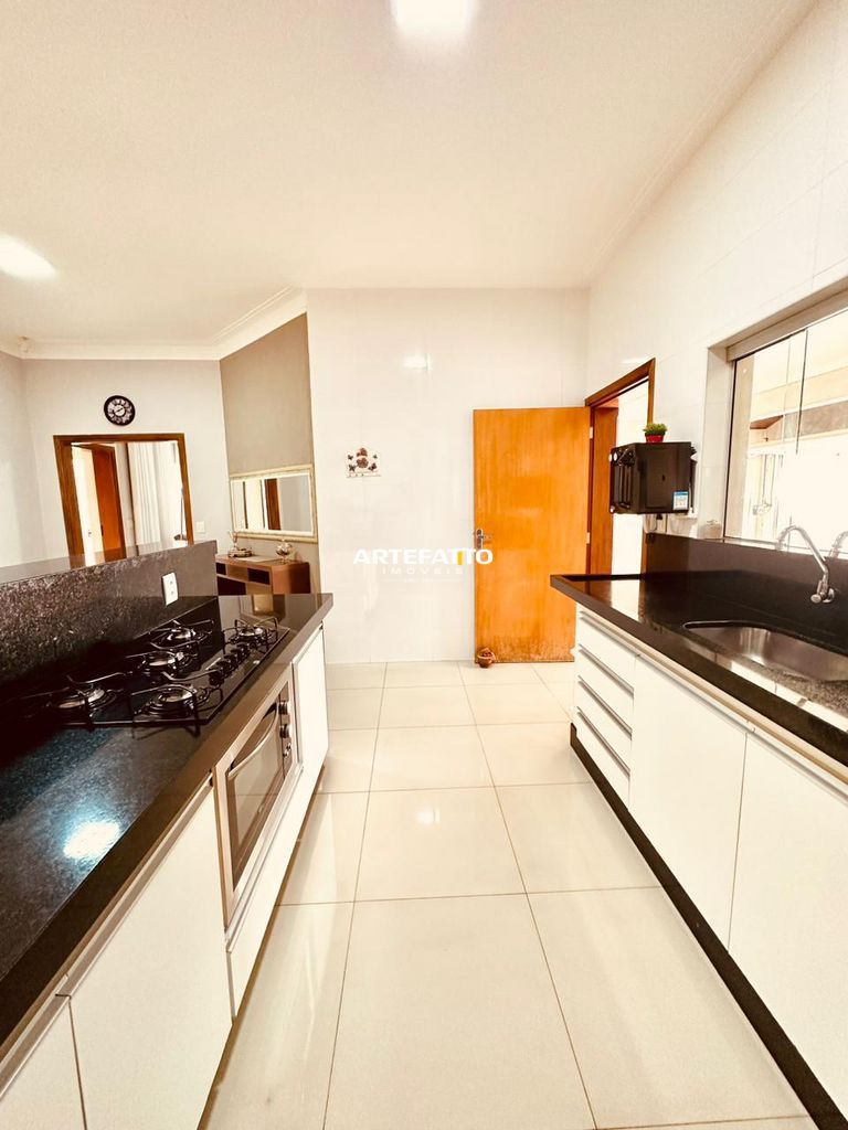 Casa à venda com 3 quartos, 168m² - Residencial Palermo,Franca 