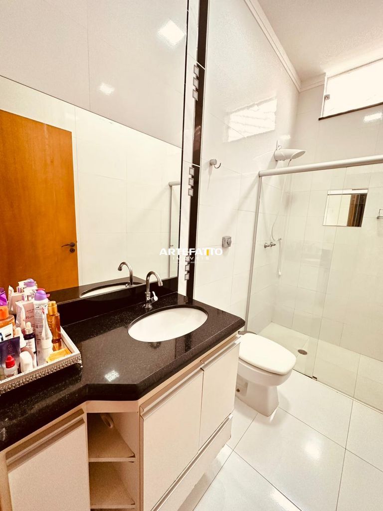 Casa à venda com 3 quartos, 168m² - Residencial Palermo,Franca 