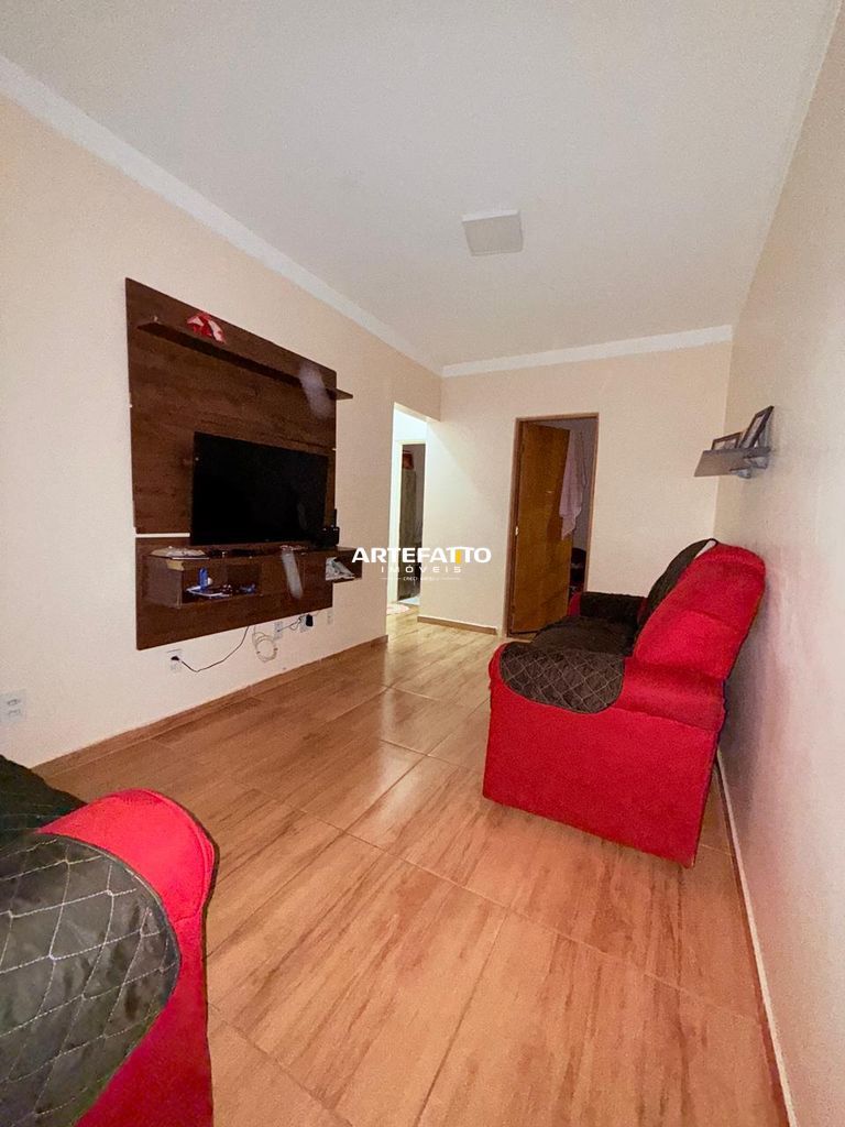  - 
				Vende-se Casa 3 dormitórios, Residencial Peres Elias
			