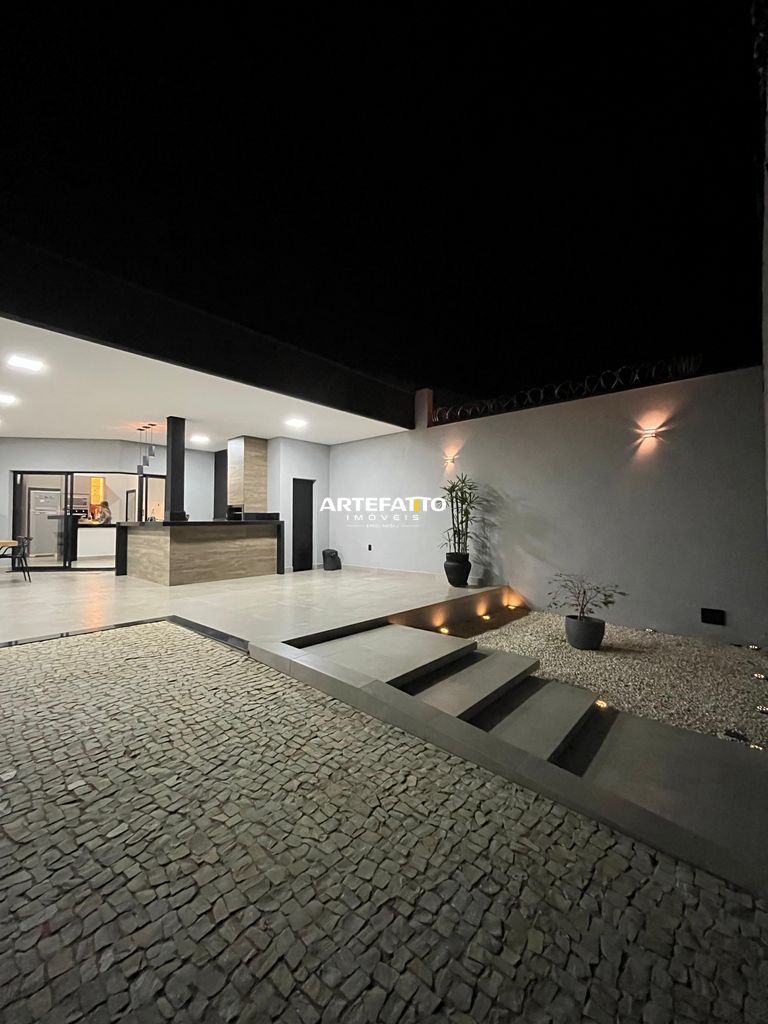  - 
				CASA JARDIM BOTANICO
			