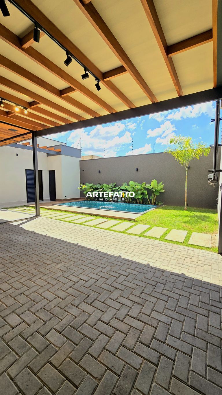 Casa à venda com 3 quartos, 140m² - Jardim Natal,Franca