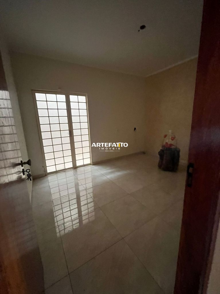  - 
				Vende-se Casa sobrado no Jardim éden
			