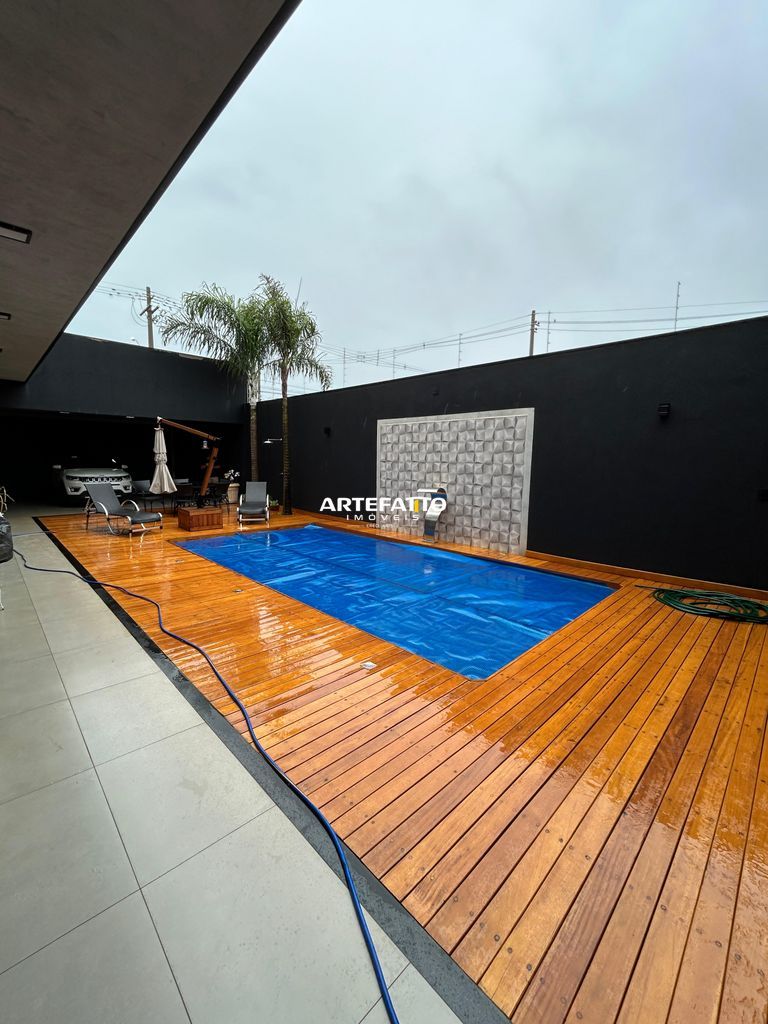 
				Vende-se Sobrado Alto Padrão no Zanetti
			 - Imobiliária Artefatto Imóveis - Franca/SP