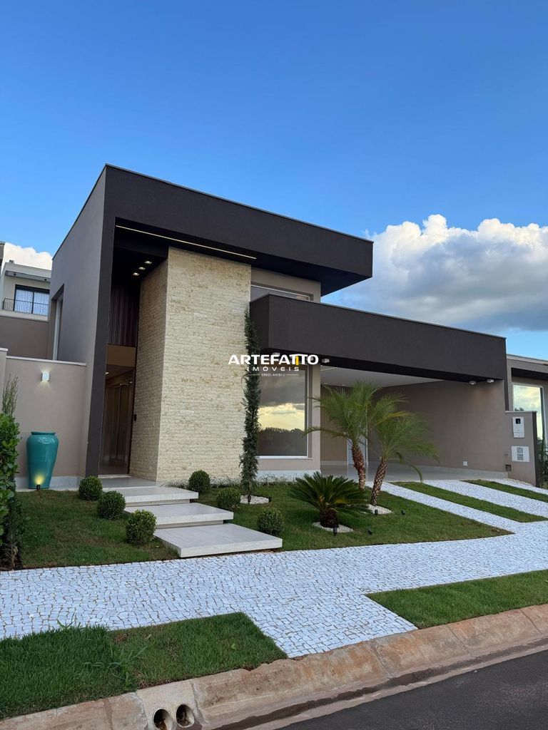 Casa à venda com 3 quartos, 216m² - Villa Piemonte,Franca 