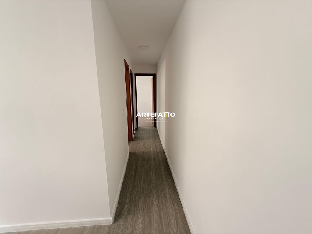  - 
				Apartamento Jardim Iris 2 dormitórios com vaga livre e demarcada
			