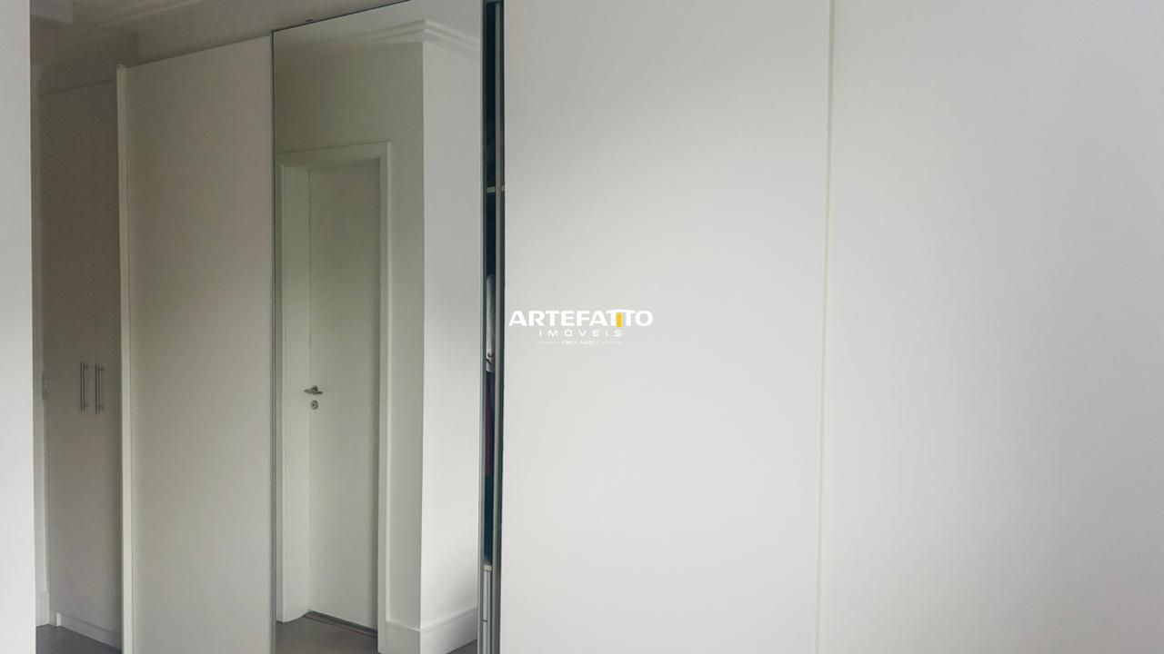  - 
				Apto - Com 3 Dormitórios (1 suite) , 96m2 , 2 vagas de garagem
			