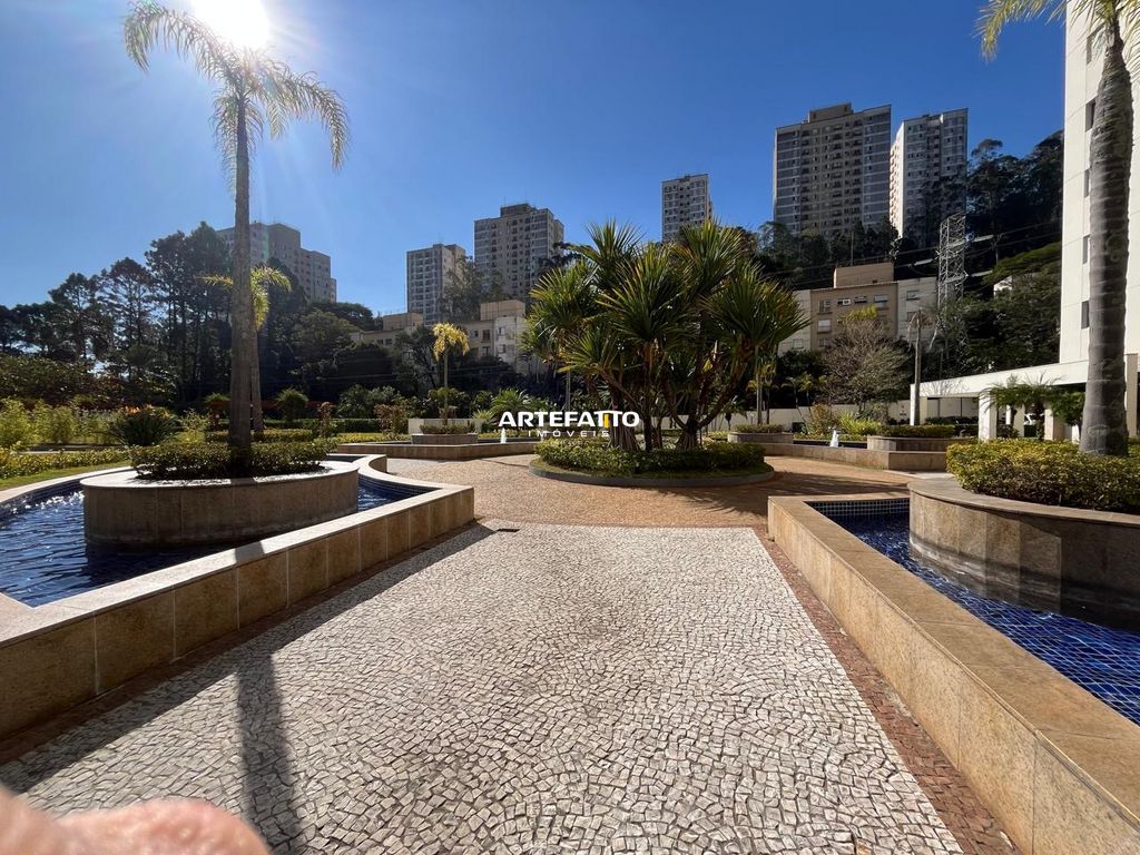  - 
				Apto - Com 3 Dormitórios (1 suite) , 96m2 , 2 vagas de garagem
			