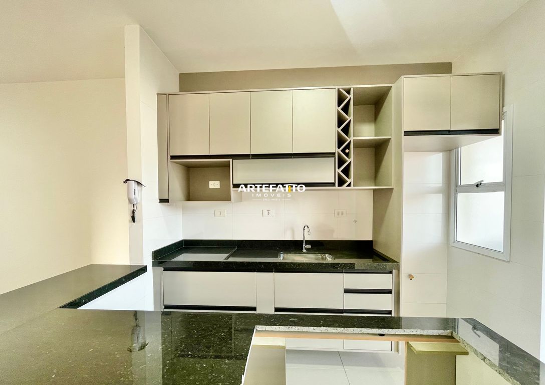  - Cobertura à venda em Ubatuba, Centro, com 3 quartos, 140m²