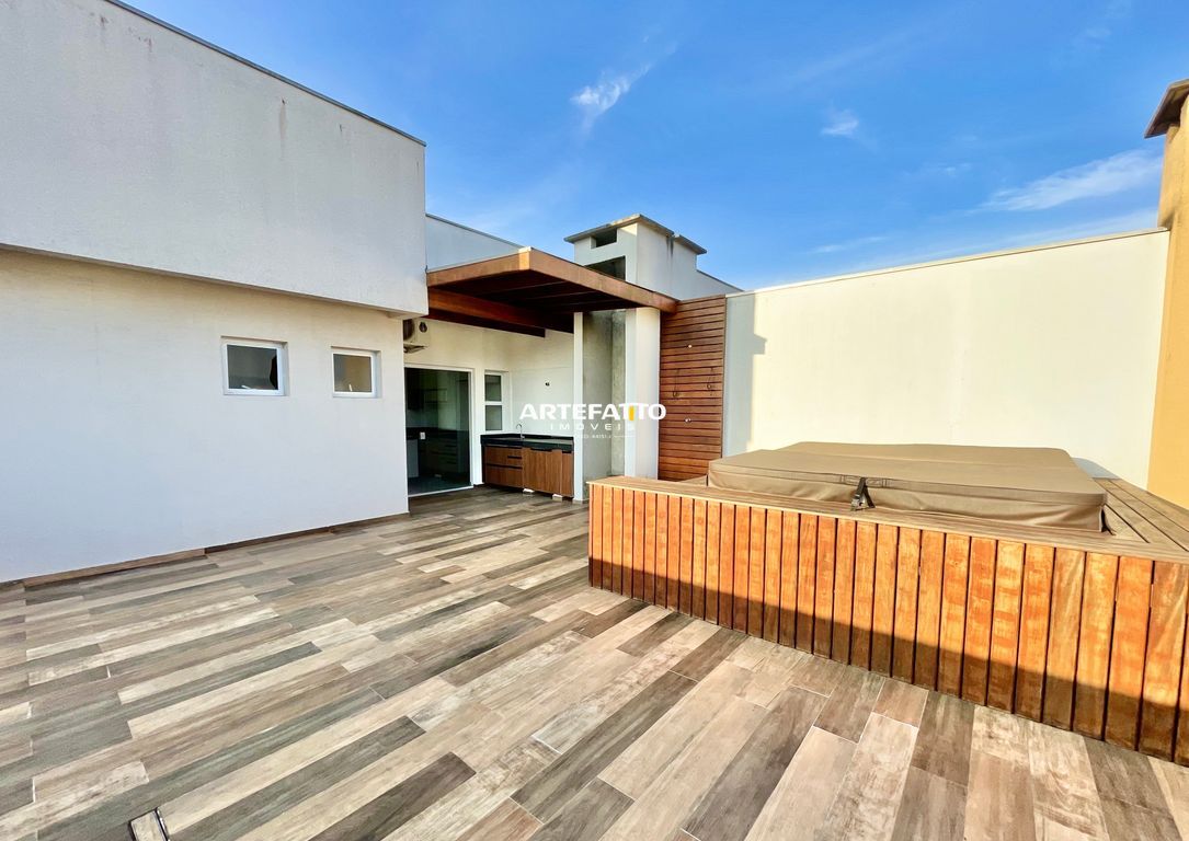  - Cobertura à venda em Ubatuba, Centro, com 3 quartos, 140m²