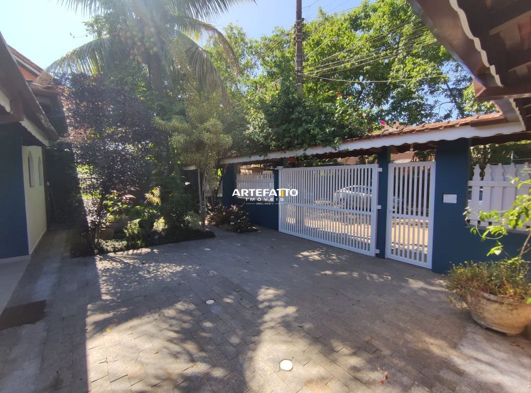 Casa à venda com 6 quartos, 200m² - Barra da Lagoa,Ubatuba 