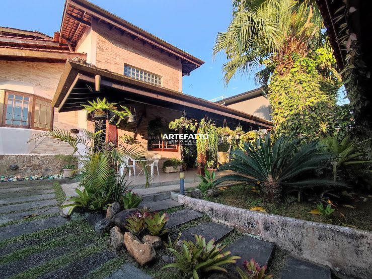 Casa à venda com 5 quartos, 213m² - Praia Grande,Ubatuba 