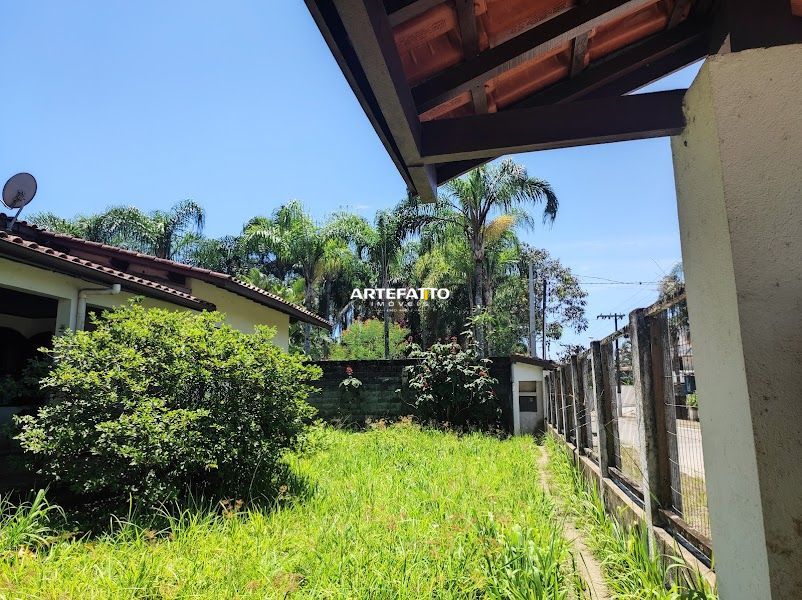  - 
				Casa com 3 dormitórios na Barra Seca em Ubatuba
			