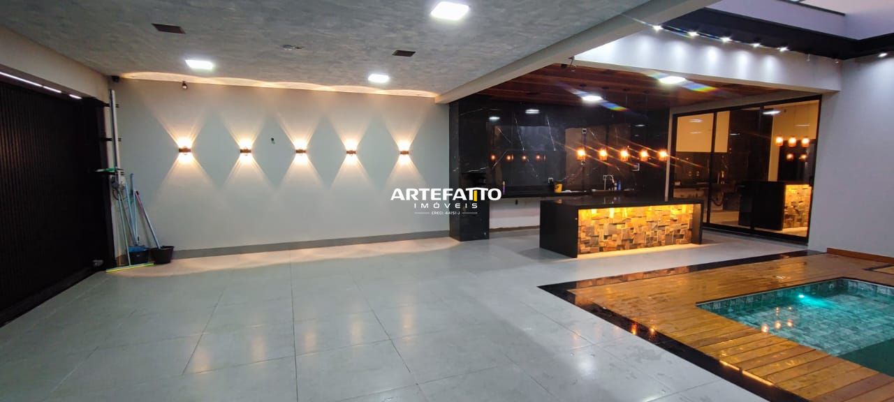 Casa à venda com 3 quartos, 221m² - Jardim Natal,Franca 