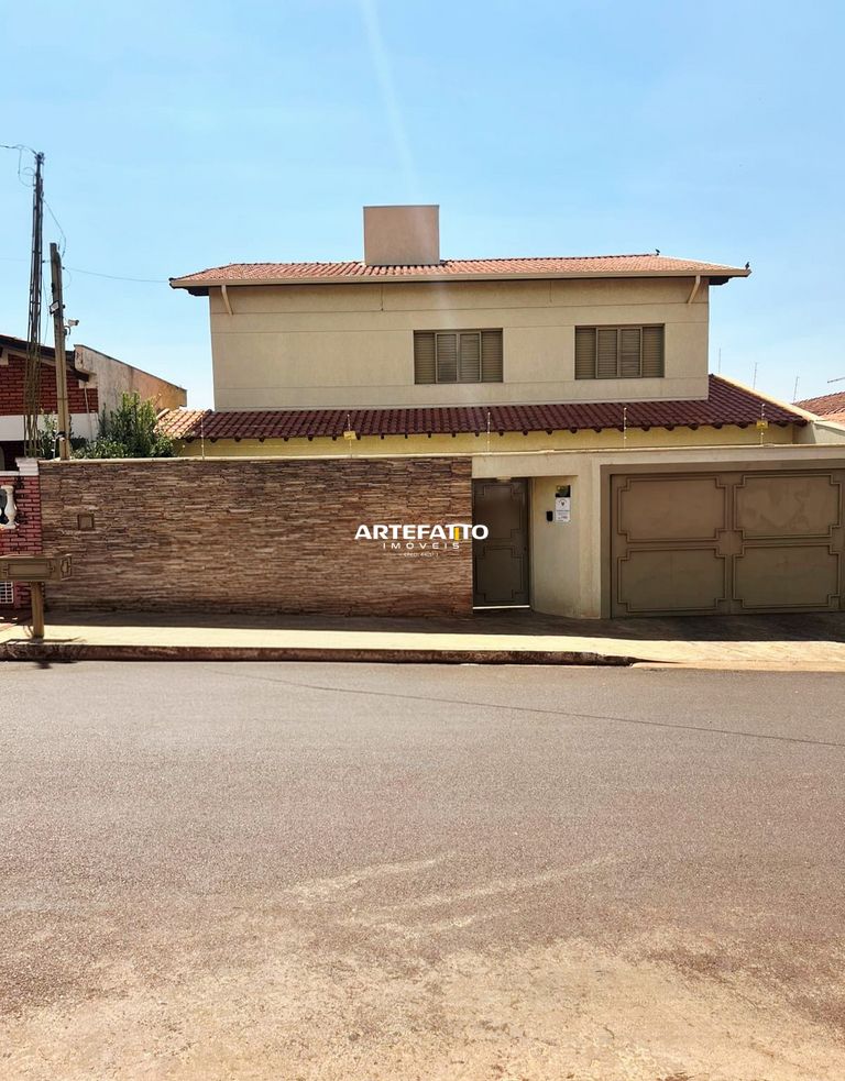 Casa à venda com 5 quartos, 369m² - Jardim Beatriz,Igarapava 