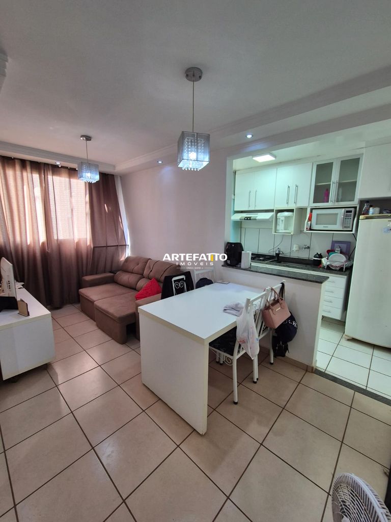 - Apartamento com 2 dormitórios no bairro Residencial Amazonas