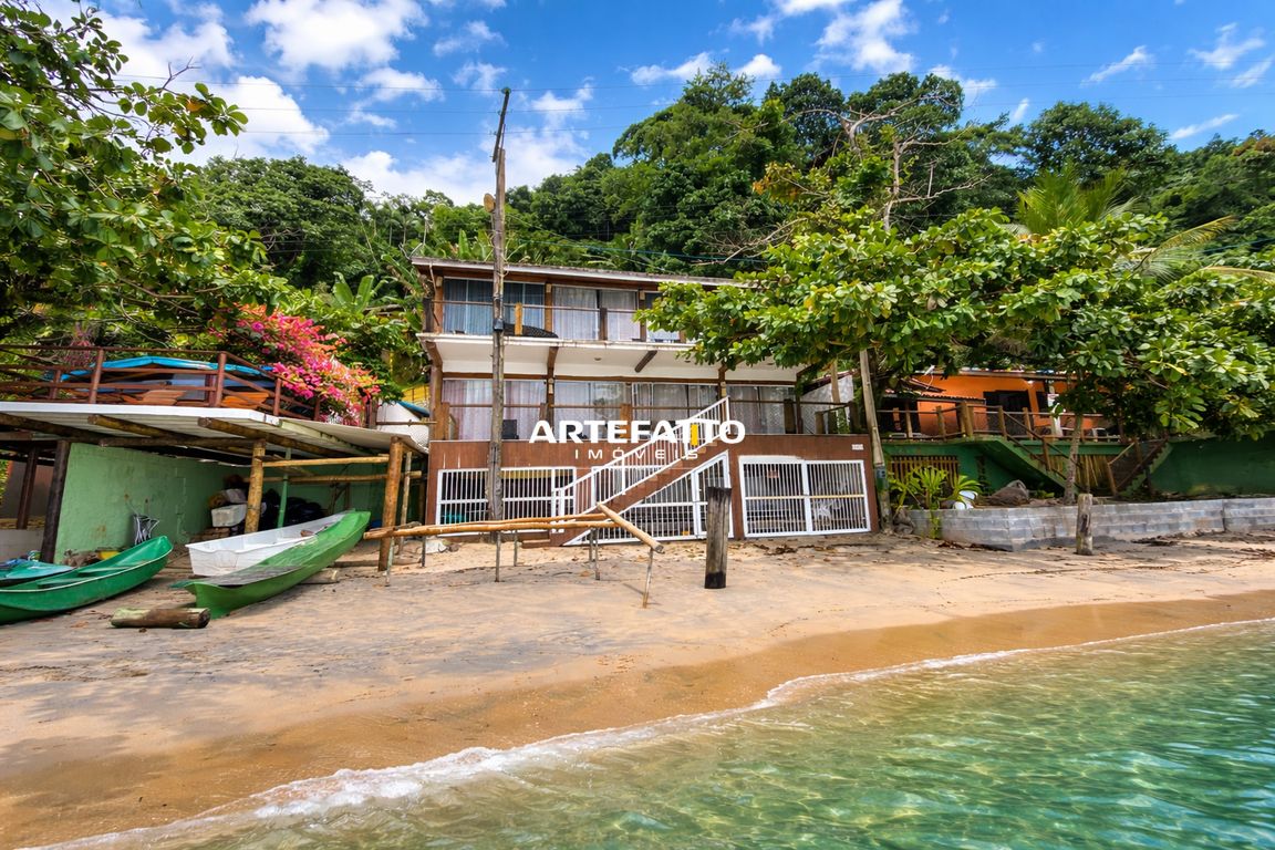  - Casa Pé na Areia com 6 Suítes e Terreno de 960 m² na Praia do Engenho Ubatuba