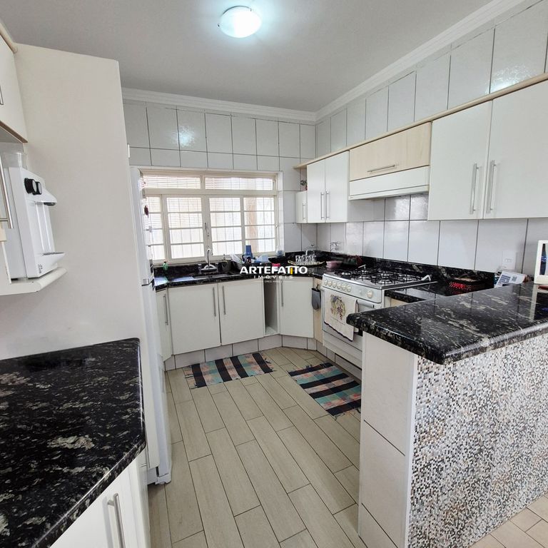 Casa à venda com 4 quartos, 169m² - Vila Nossa Senhora das Graças,Franca 