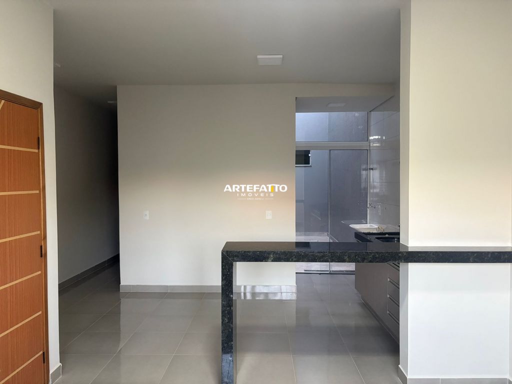  - Apartamento no Zanetti, 2 dorm. 1 com suíte. 2 vagas de garagem.