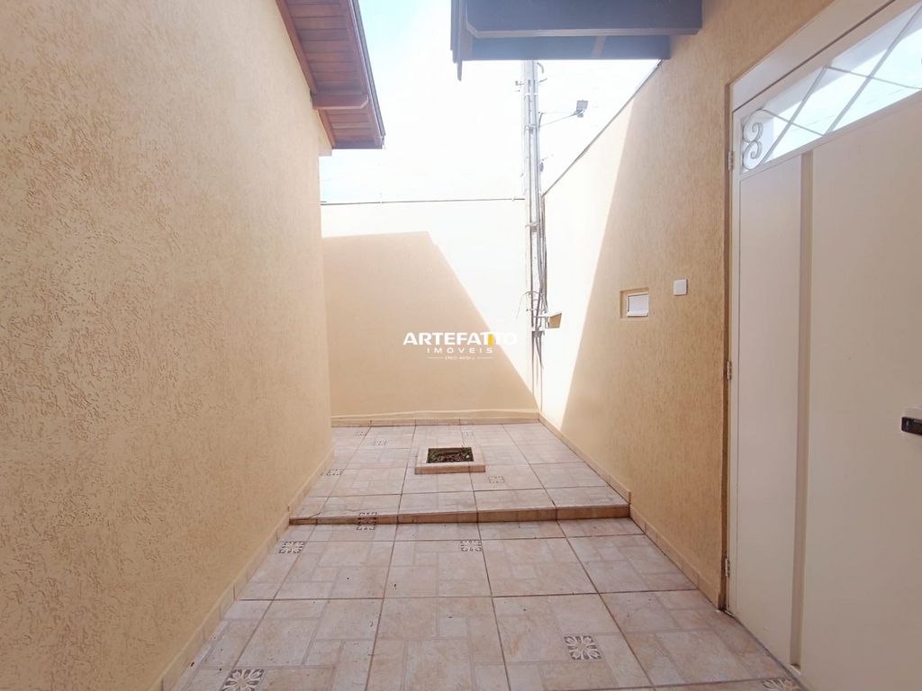  - Belíssima casa à venda em terreno inteiro no Bairro Recanto Elimar