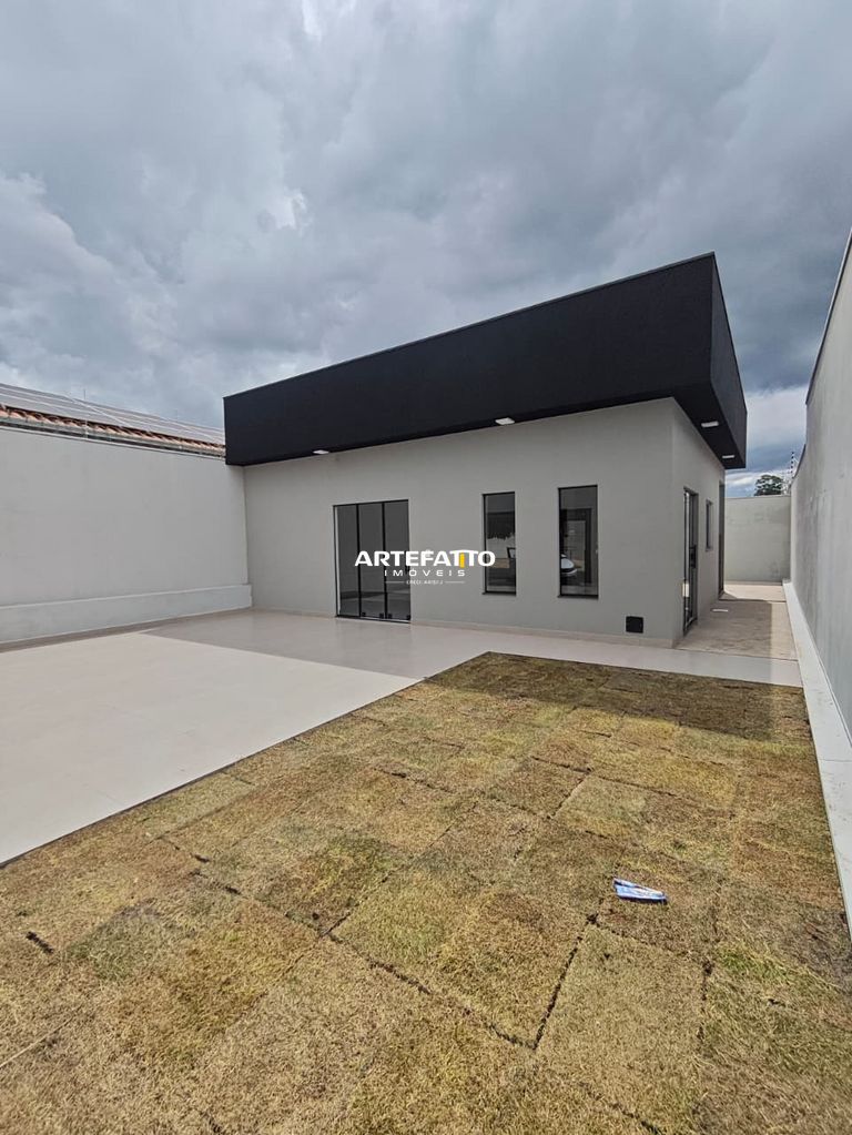Banner - Casa à venda com 2 dormitórios no Jardim Natal, 70m²