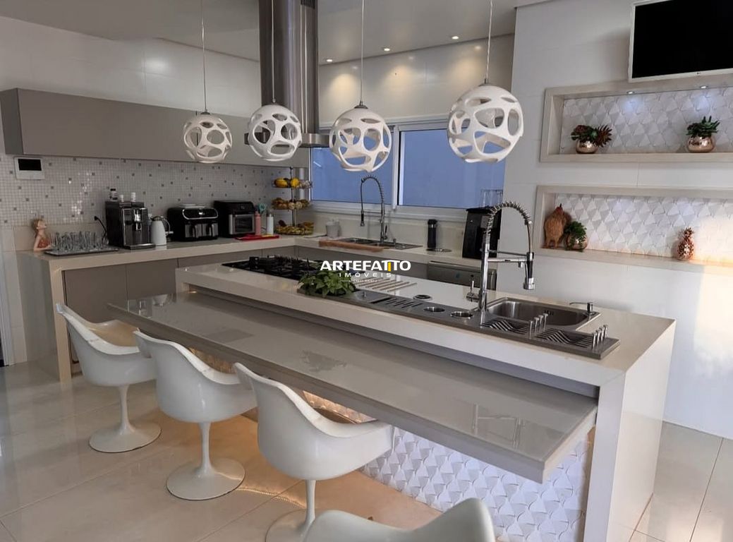  - Casa Exclusiva no Residencial Amazonas com 03 Suítes