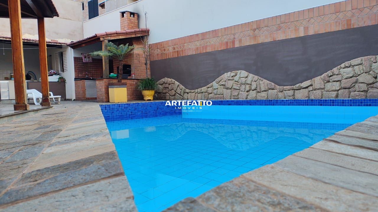 Casa à venda com 3 quartos, 293m² - Parque do Castelo,Franca 